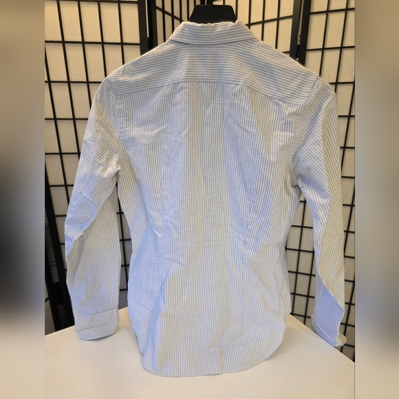 Ralph Lauren Women's Light Blue Striped Slim Fit Polo Button Down ~ Size 10 - Picture 7 of 9